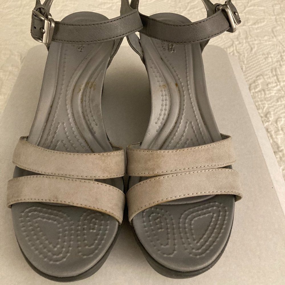 Women's size 9 Crocs Wedge sandals